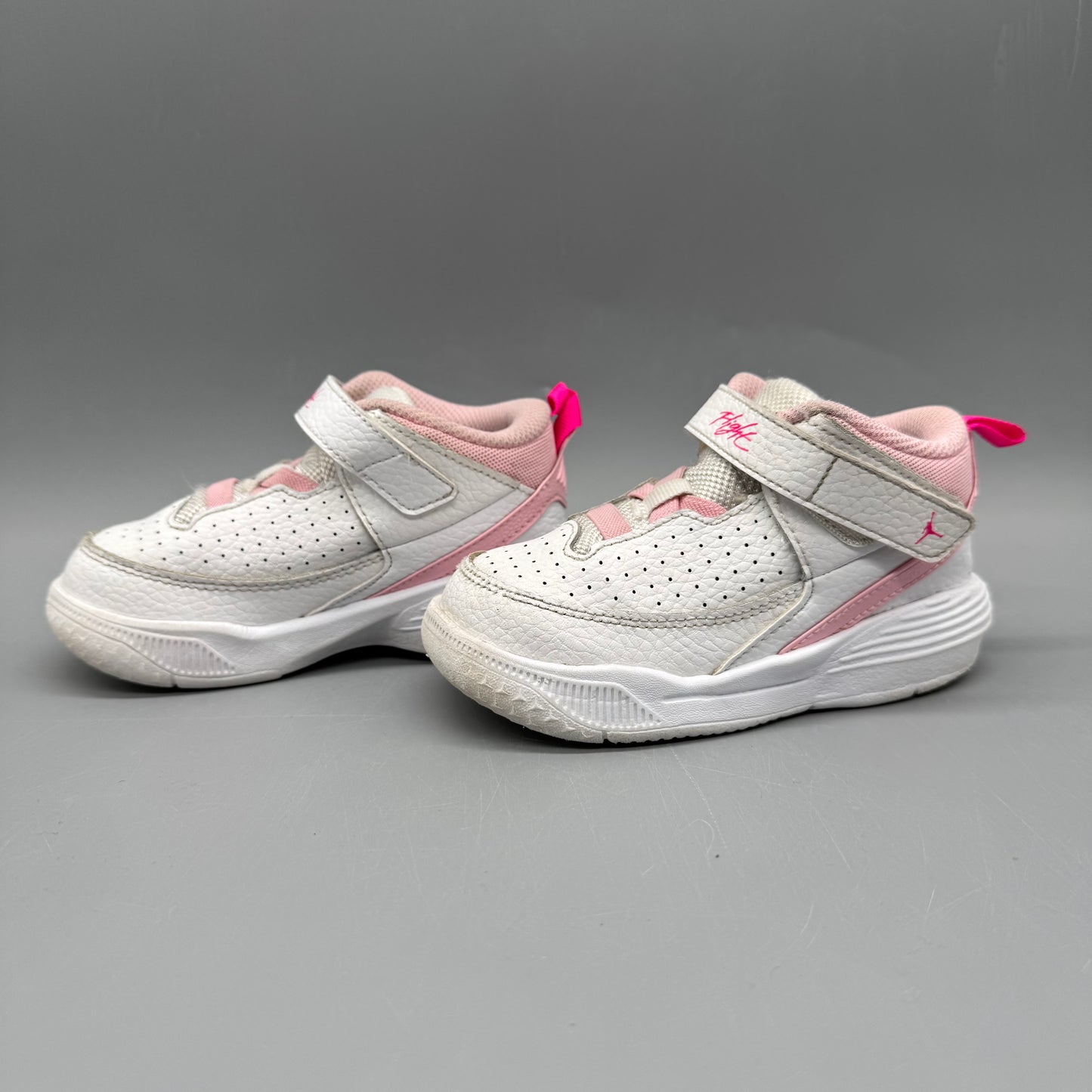 Nike / Air Jordan / Running Shoes / US8