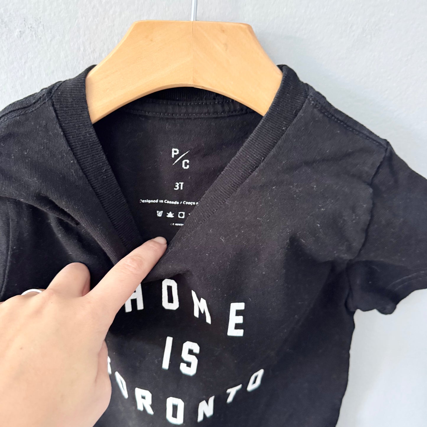 Peace Collective / Black Toronto Blue Jays T-shirt / 3T