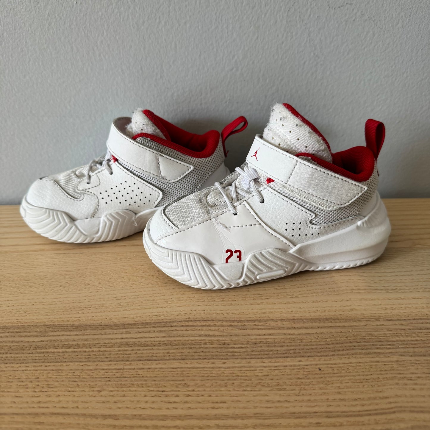 Nike / Sneakers / US7