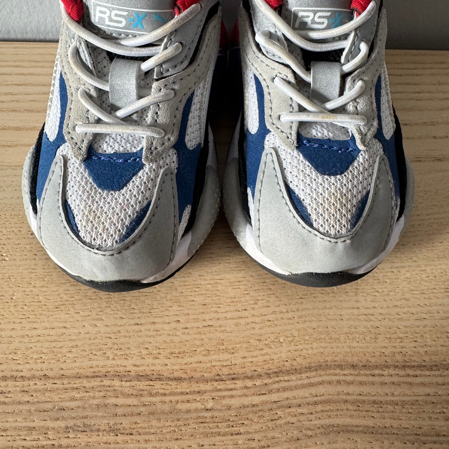 Puma / Baskets gris, rouge et bleu / US5