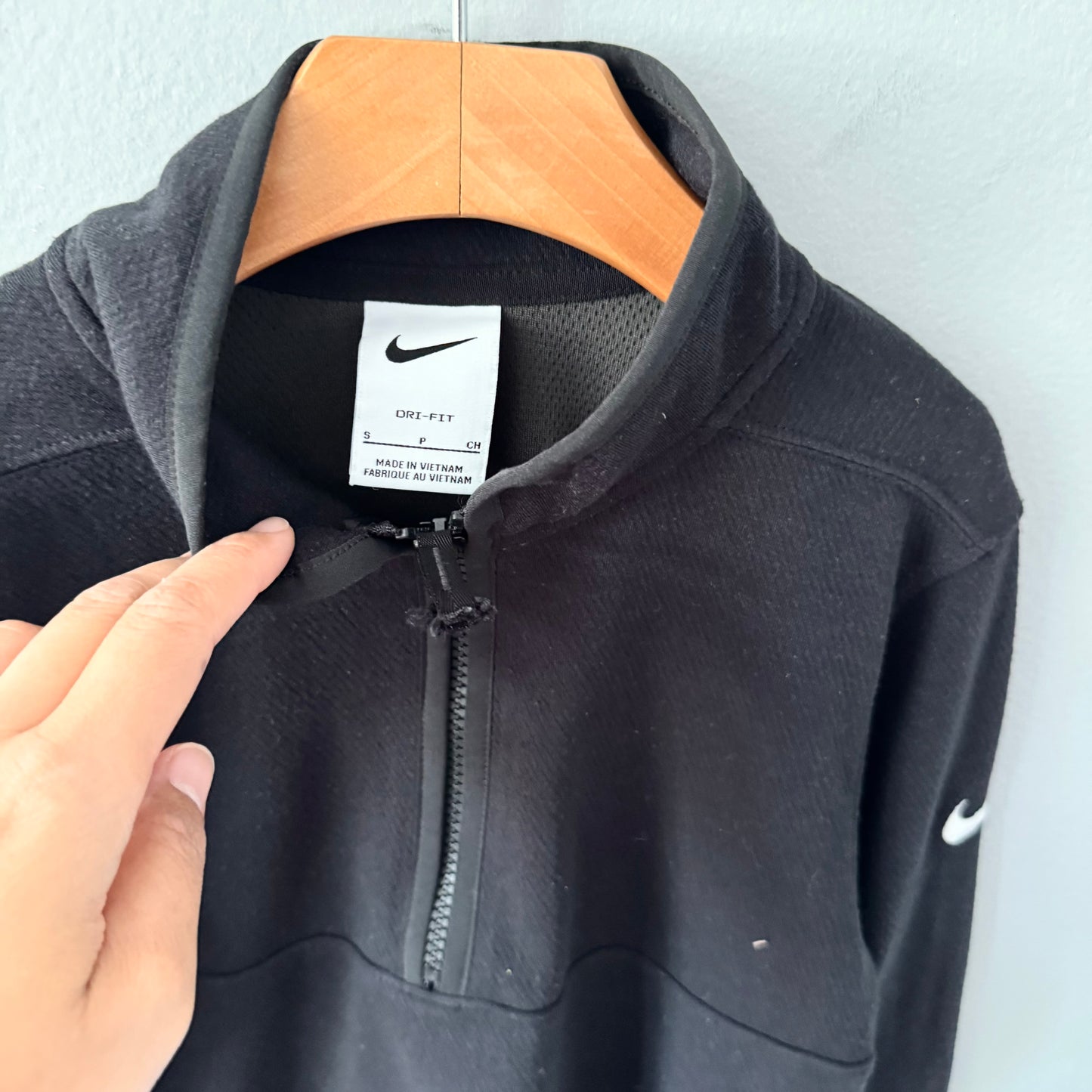 Nike / Black Dri Fit top / 7-8Y