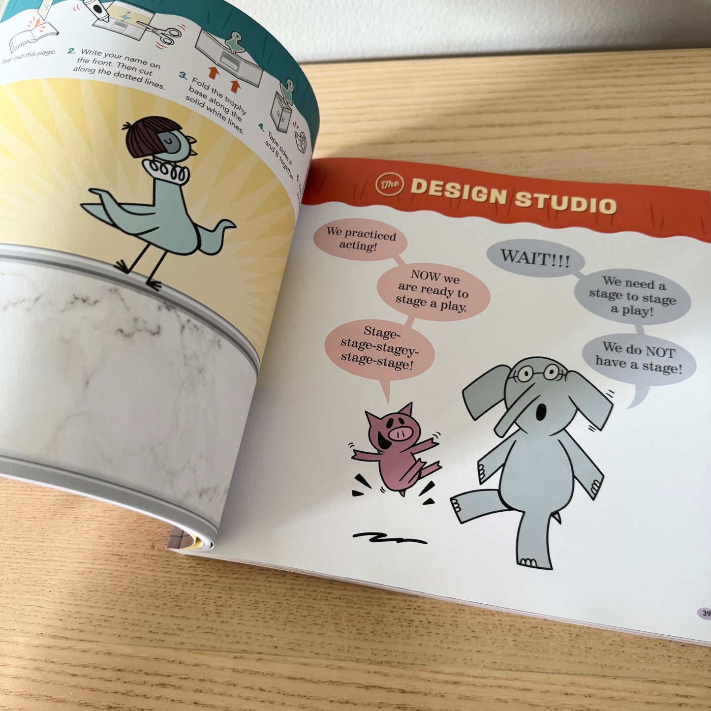 [Brand New] Elephant & Piggie Activity Book / Mo Willems