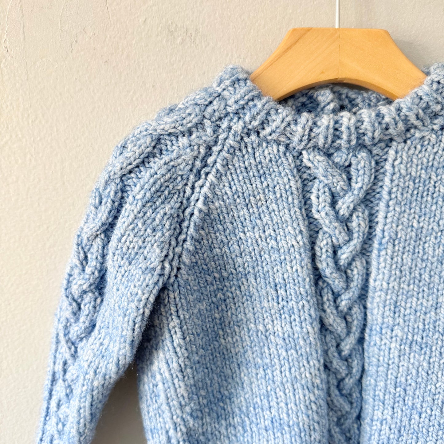 Handmade / Blue knit pullover / 3Y