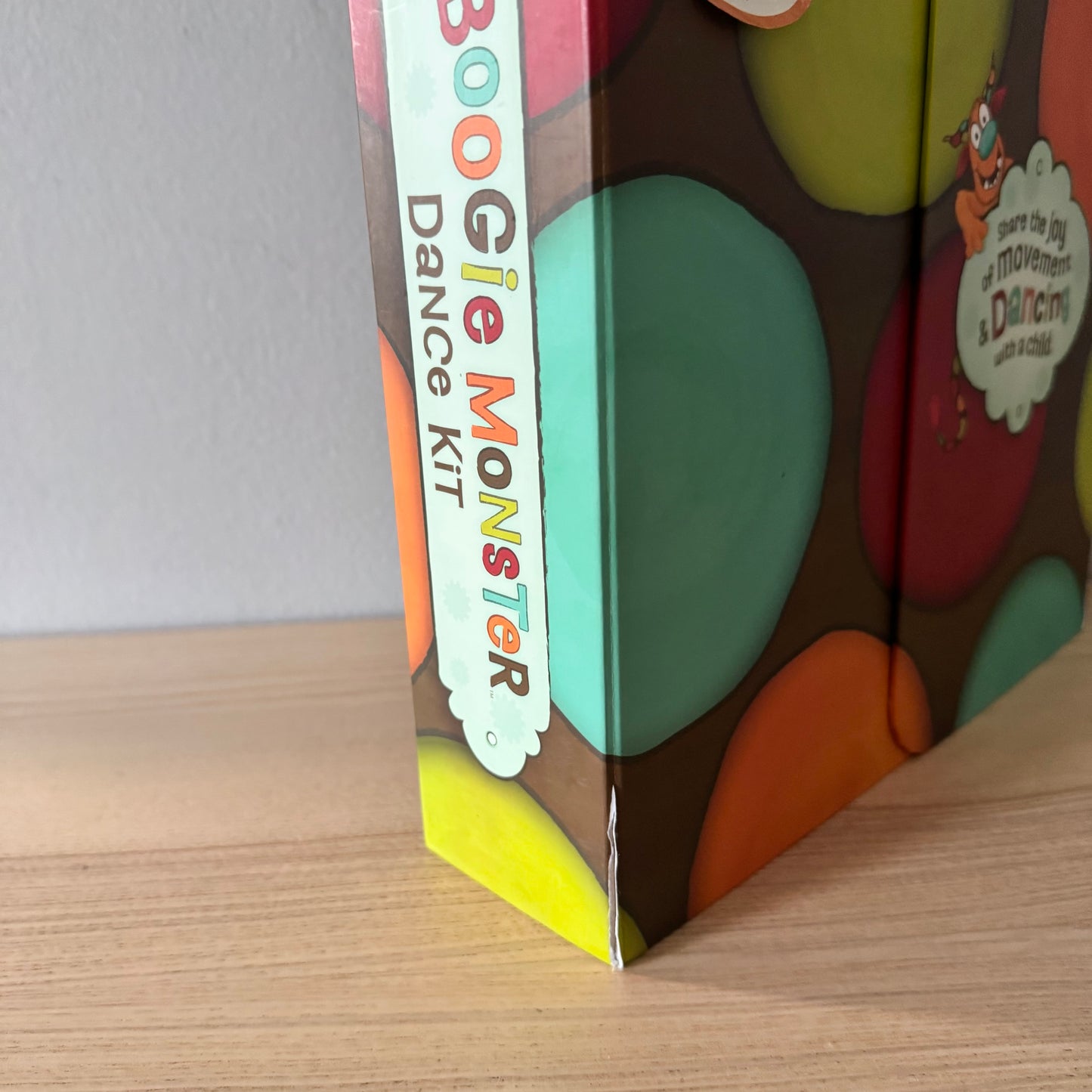 [Brand New] Boogie Monster Dance Kit (Book, CD, Boogie Legs)