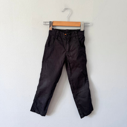 Little Kangaroos / Black pants / 4Y