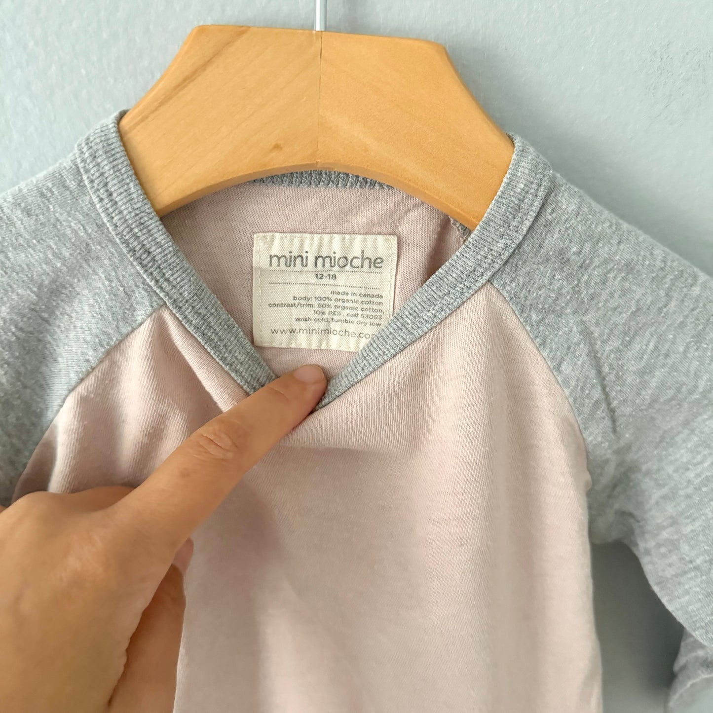 Mini mioche / Light grey, pink raglan shirt / 12-18M