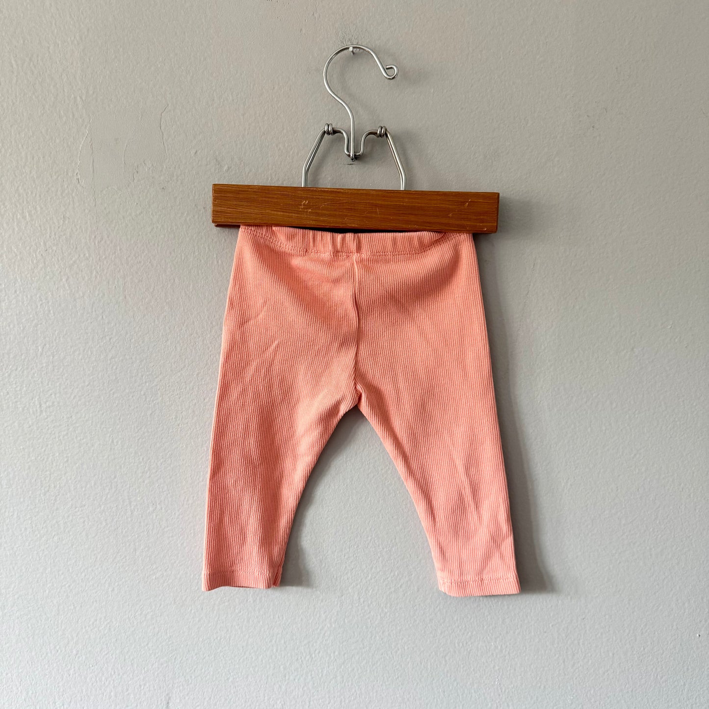 Zara / Light orange ribbed leggings / 3-6M