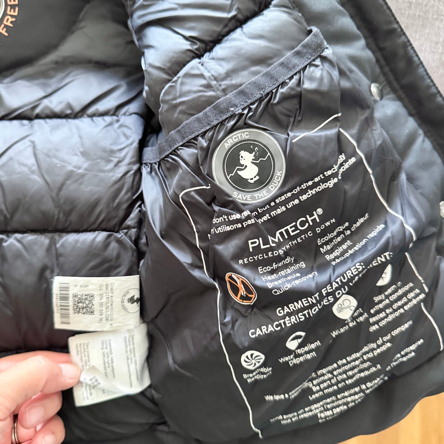 Save the duck / Black arctic jacket / 4Y