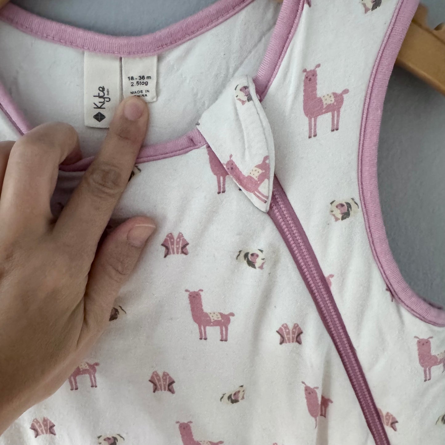 Kyte / White x pink alpaca sleep sack 2.5 tog / 18-36M