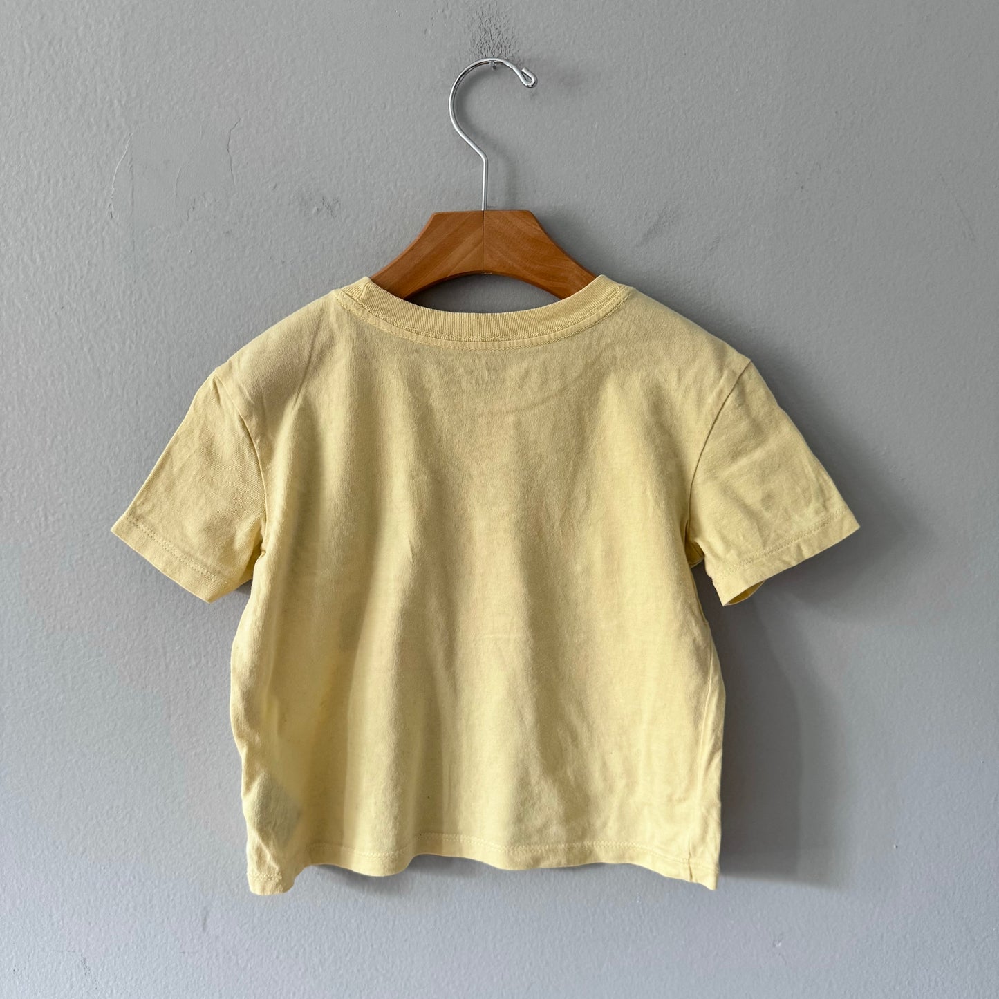 Gap / The Beatles yellow T-shirt / 4-5Y