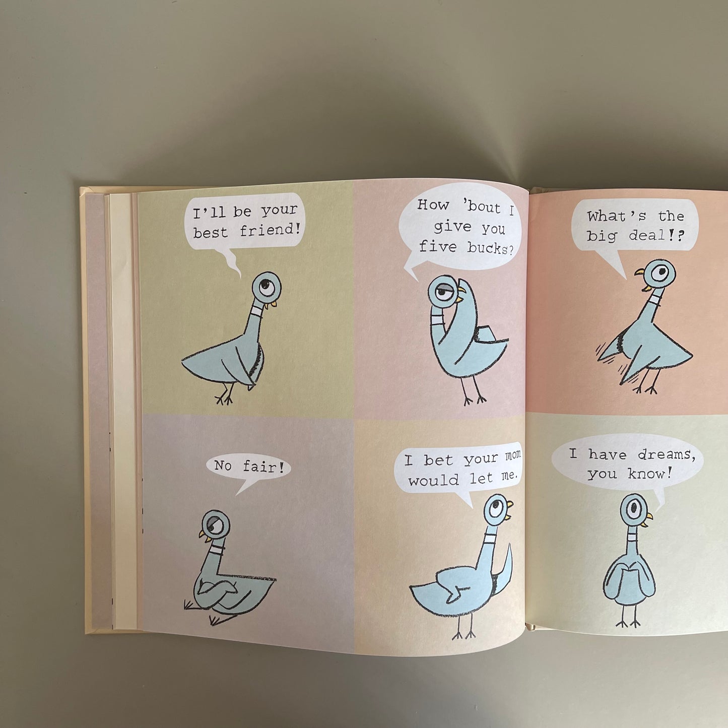 Don't Let the Pigeon Drive the Bus! / Mo Willems