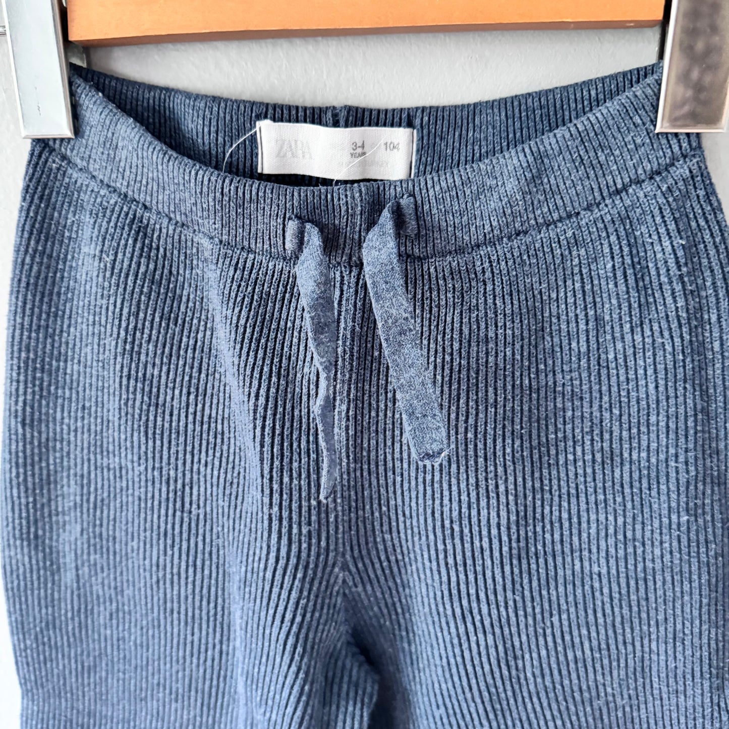 Zara / Navy ribbed knit pants / 3-4Y