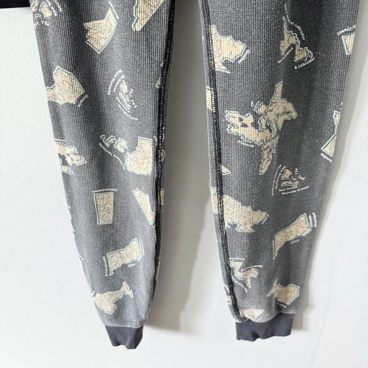 Arborist / Black pajama set / 8-10Y