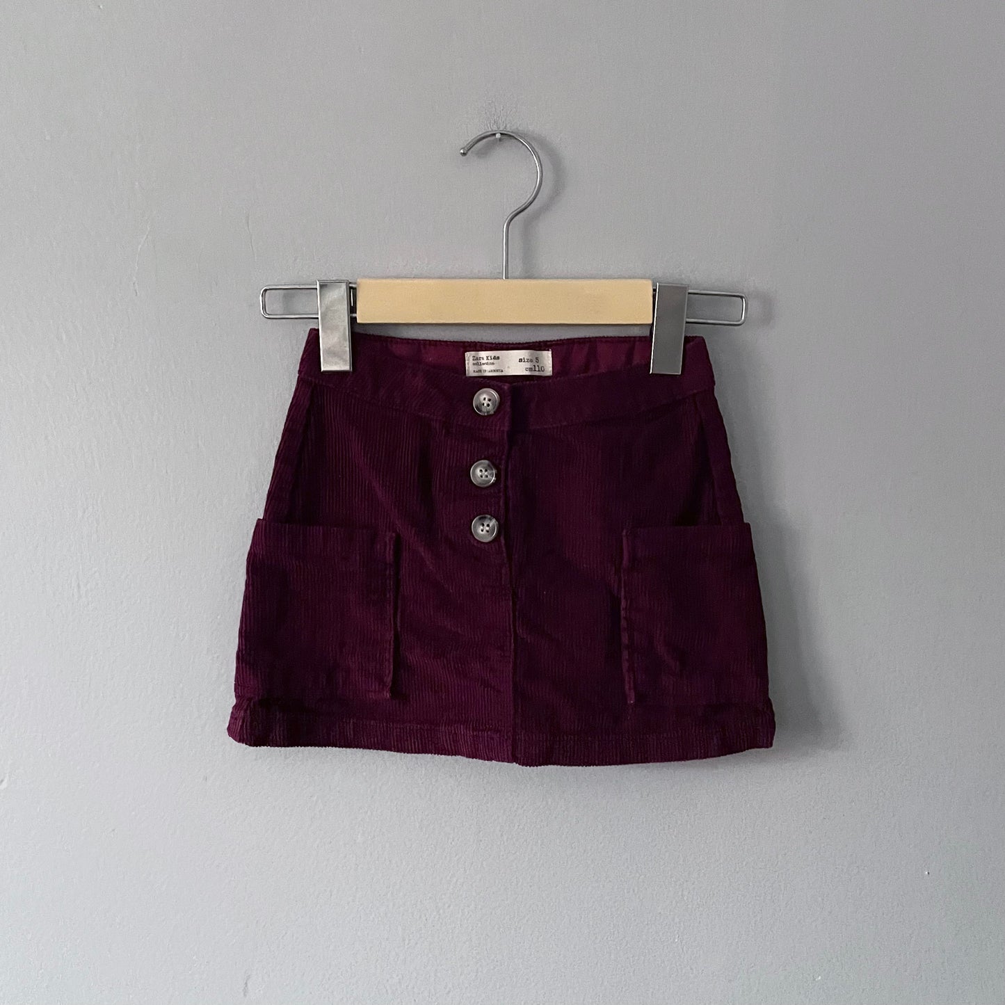 Zara / Burgundy corduroy skirt / 5Y