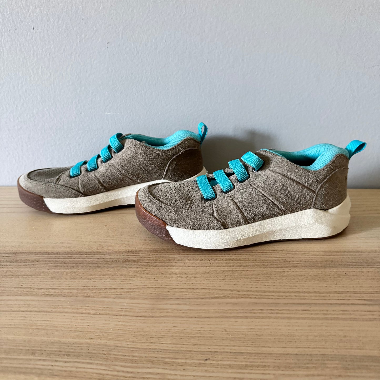 LL Bean / Grey suede shoes / J1 - New