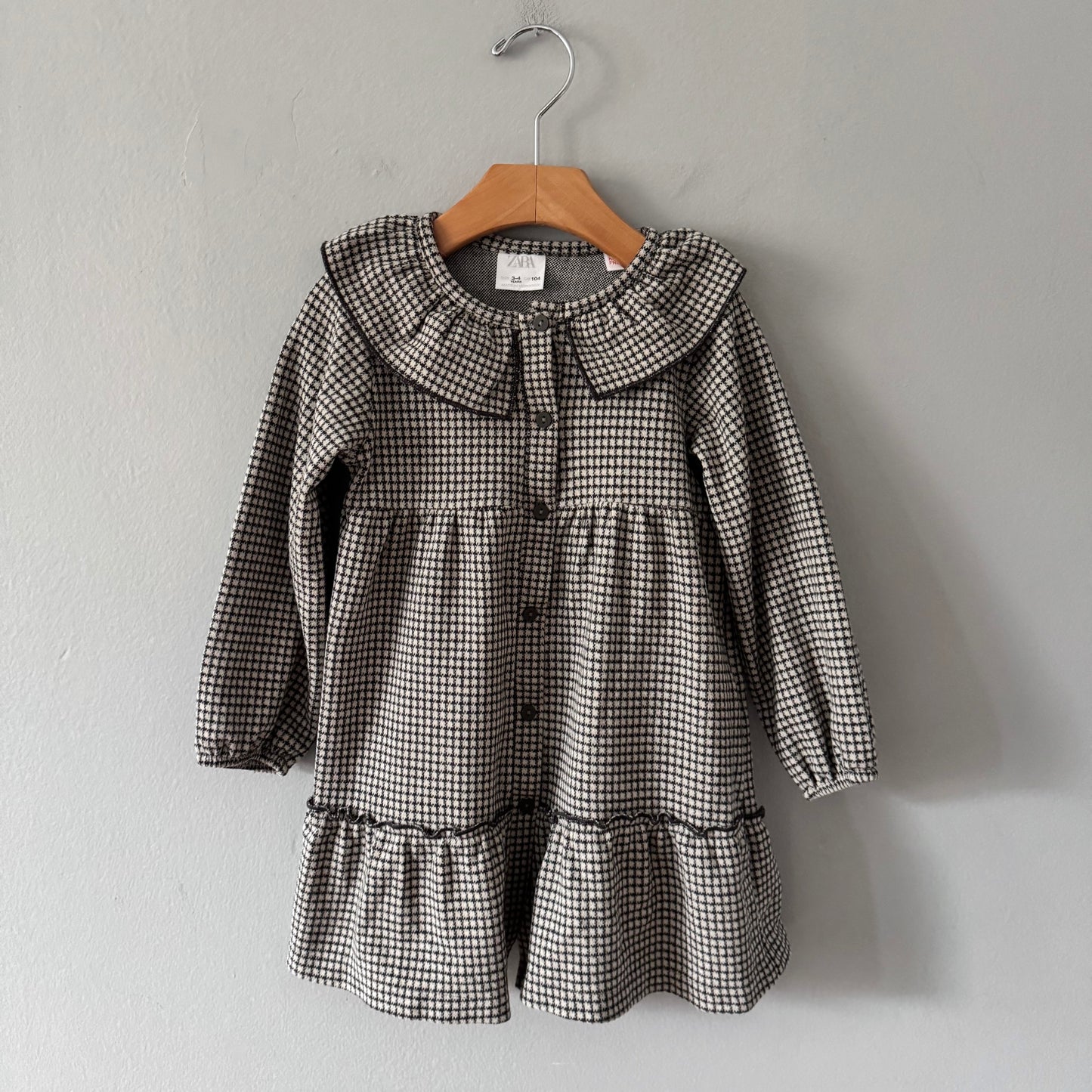 Zara / Beige x grey knit dress / 3-4Y
