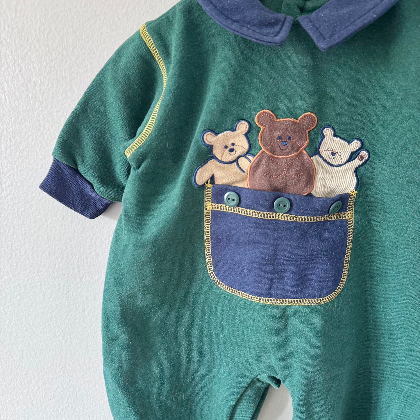 Vintage Baby belugo / Green x bear crew romper / 3-6M