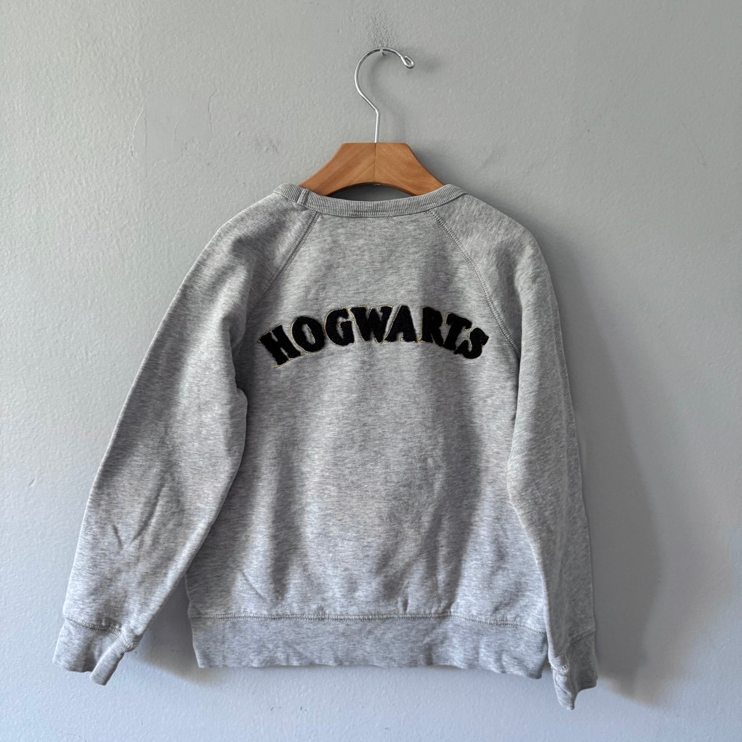 Harry Potter x Mini boden / Light grey sweatshisrt / 6-7Y
