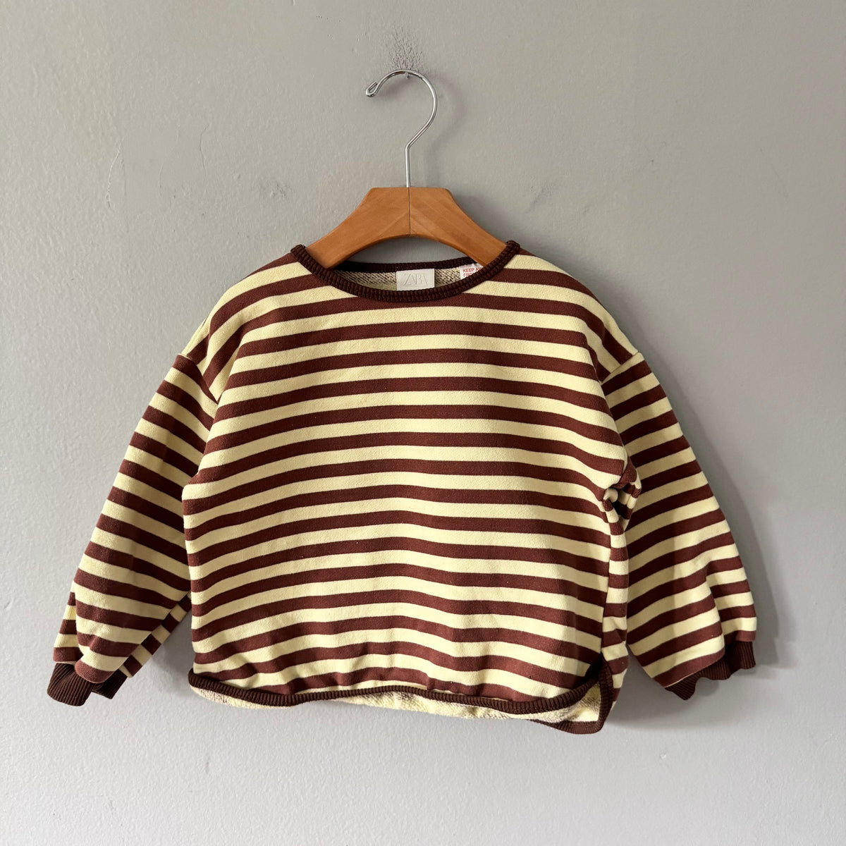 Zara / Brown yellow stripe sweatshirt / 4Y