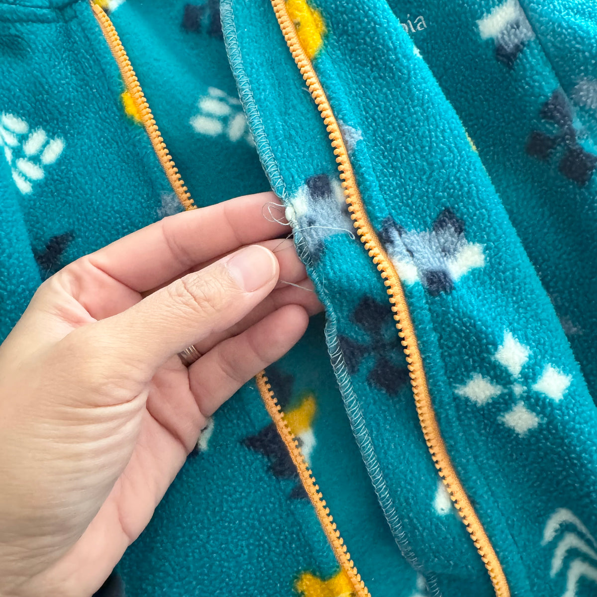 Columbia / Green x animal fleece bunting suit / 18-24M