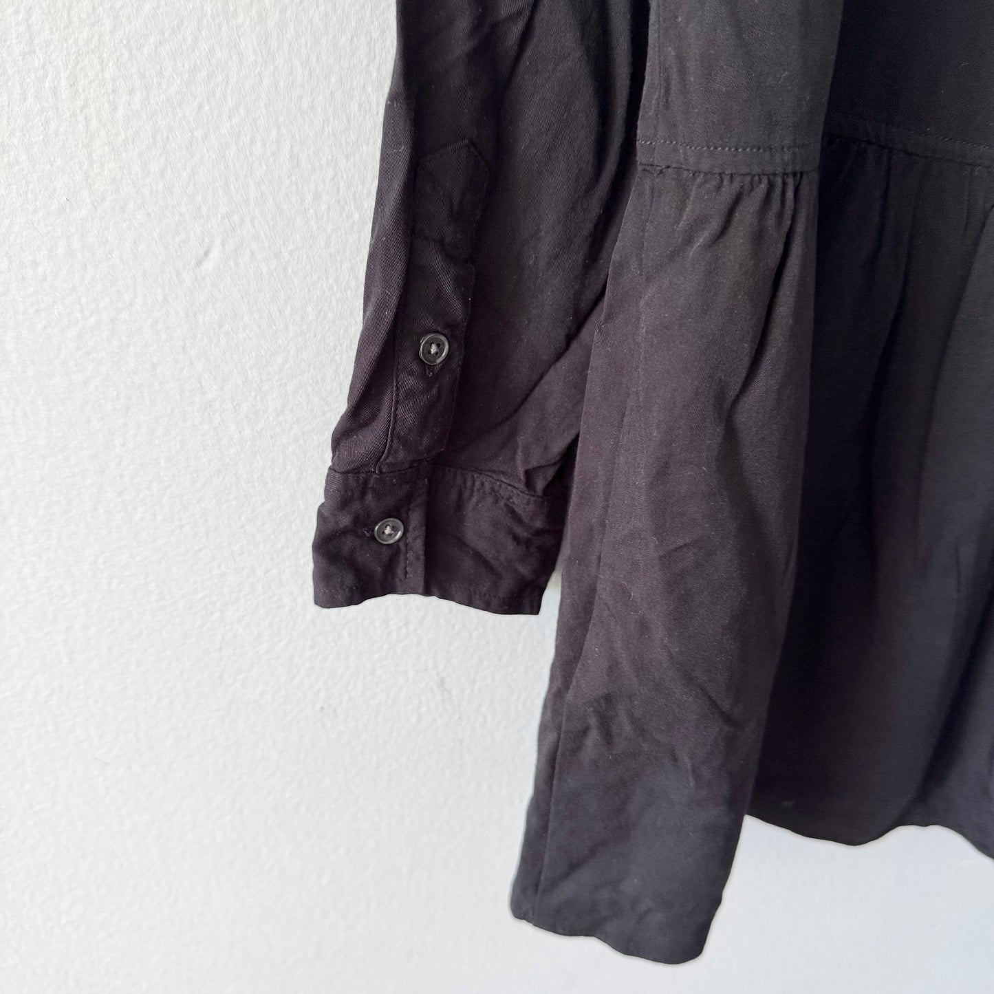 Wilfred Free / Black rayon dress shirt / Women S