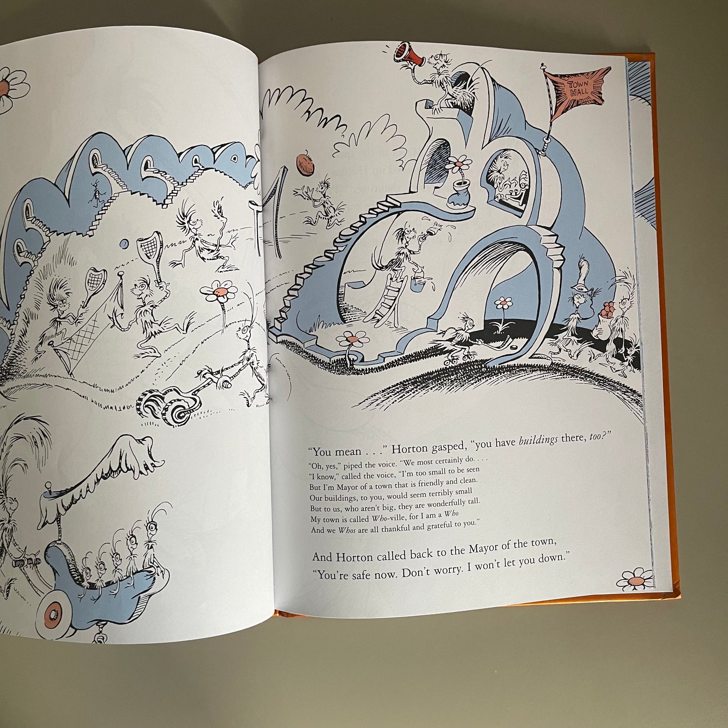 Horton Hears A Who! / Dr. Seuss