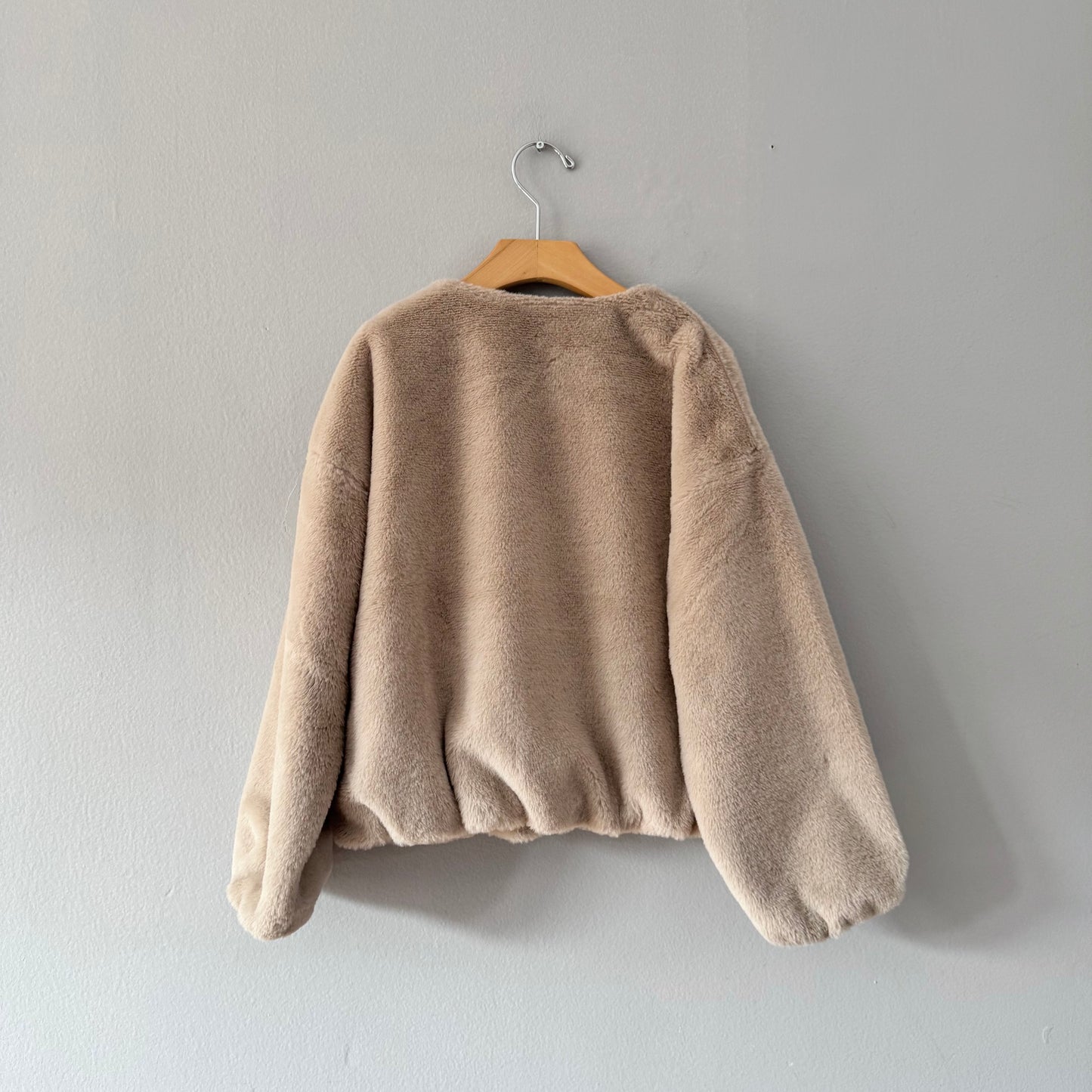 Branshes / Beige sherpa coat / 130cm(8Y)