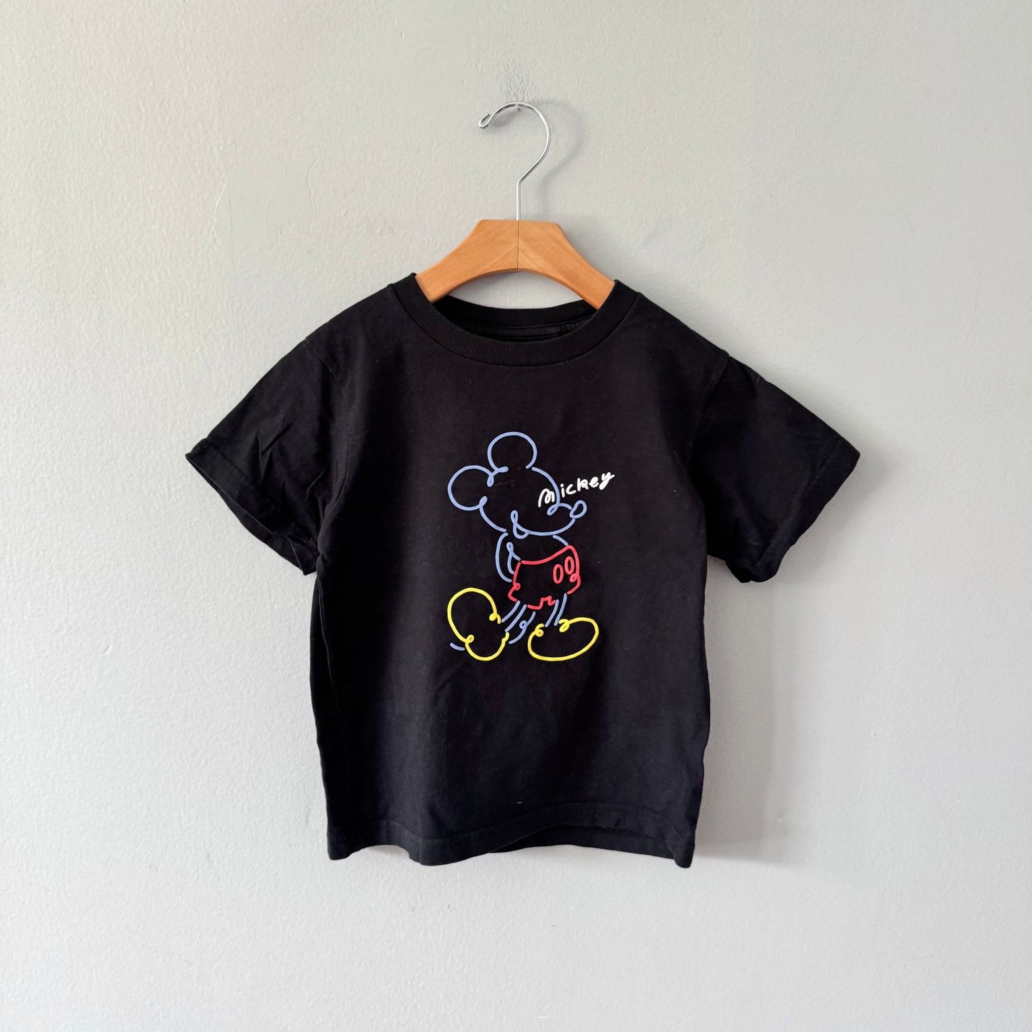 Uniqlo x Disney / Mickey black T-shirt / 3-4Y