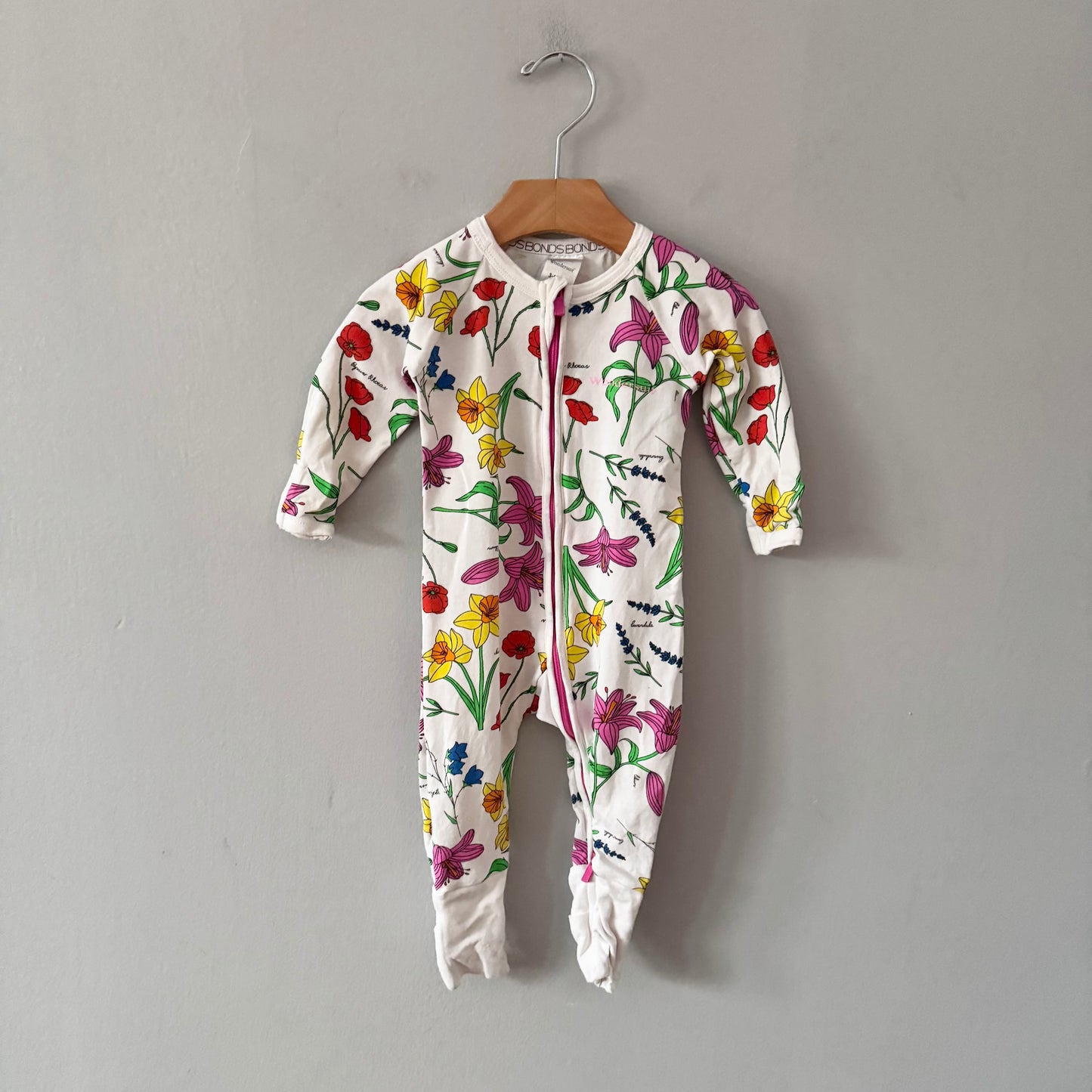 Bonds / White x flower romper / 3-6M