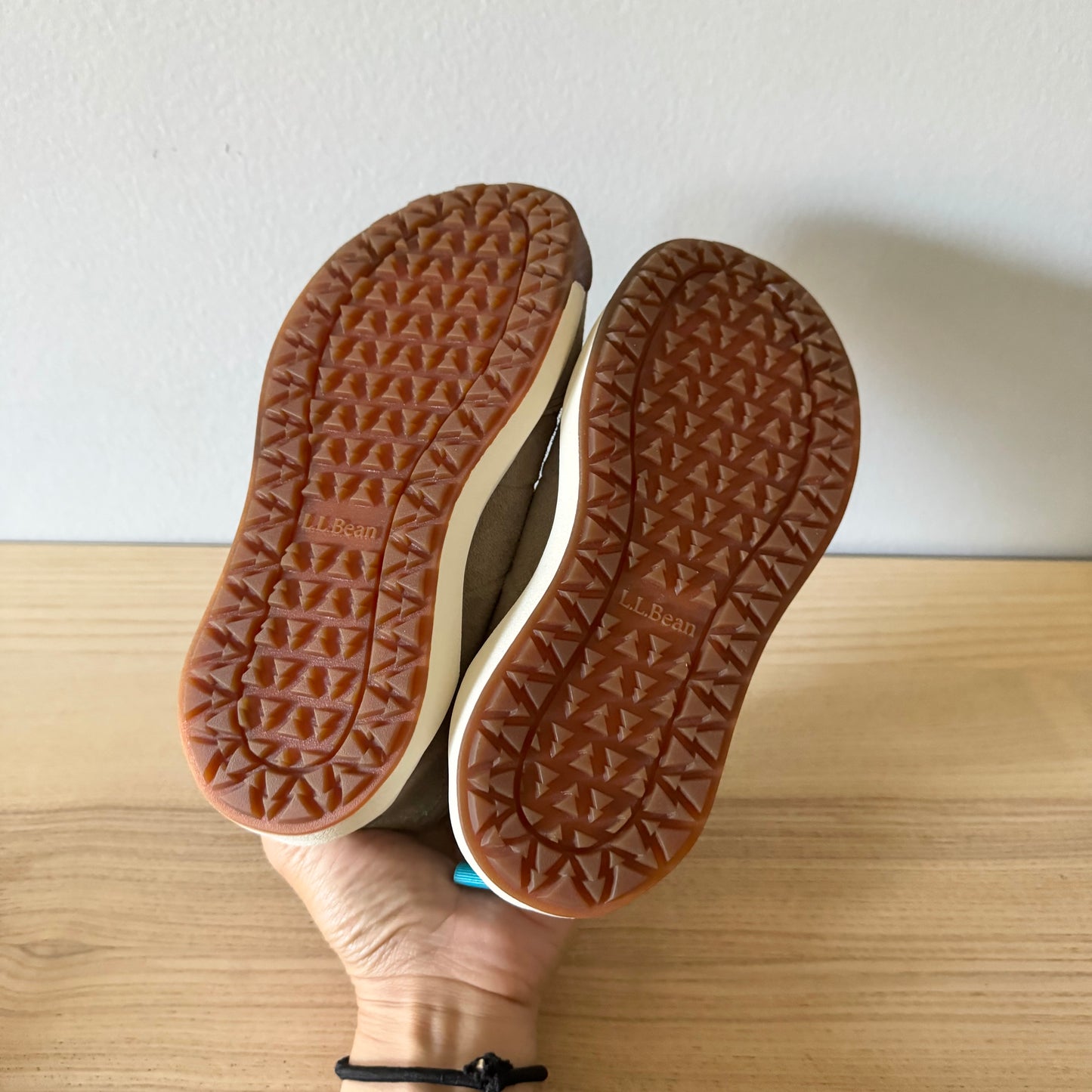 LL Bean / Grey suede shoes / J1 - New