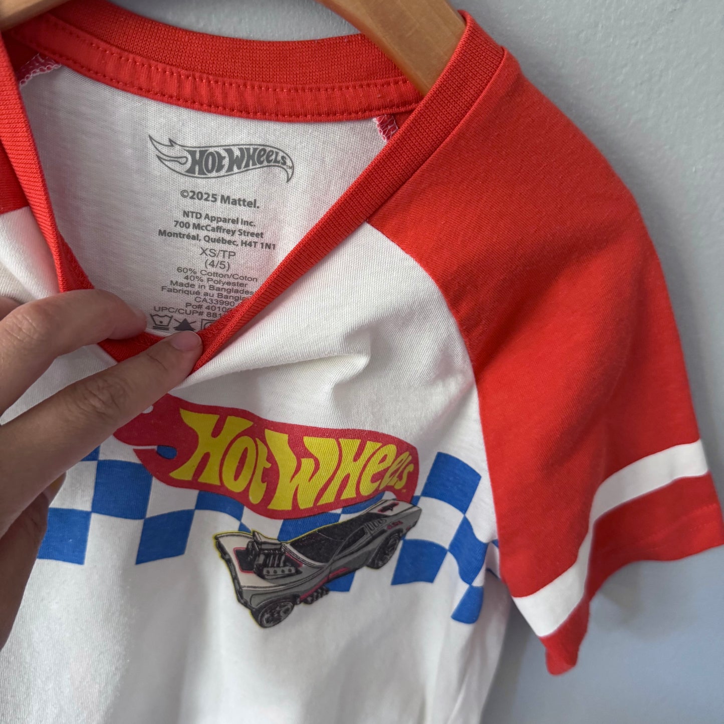 Hotwheels / Red white T-shirt / 4-5Y