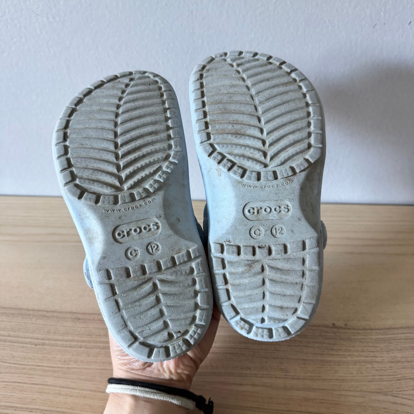 Crocs / Sandals / US12