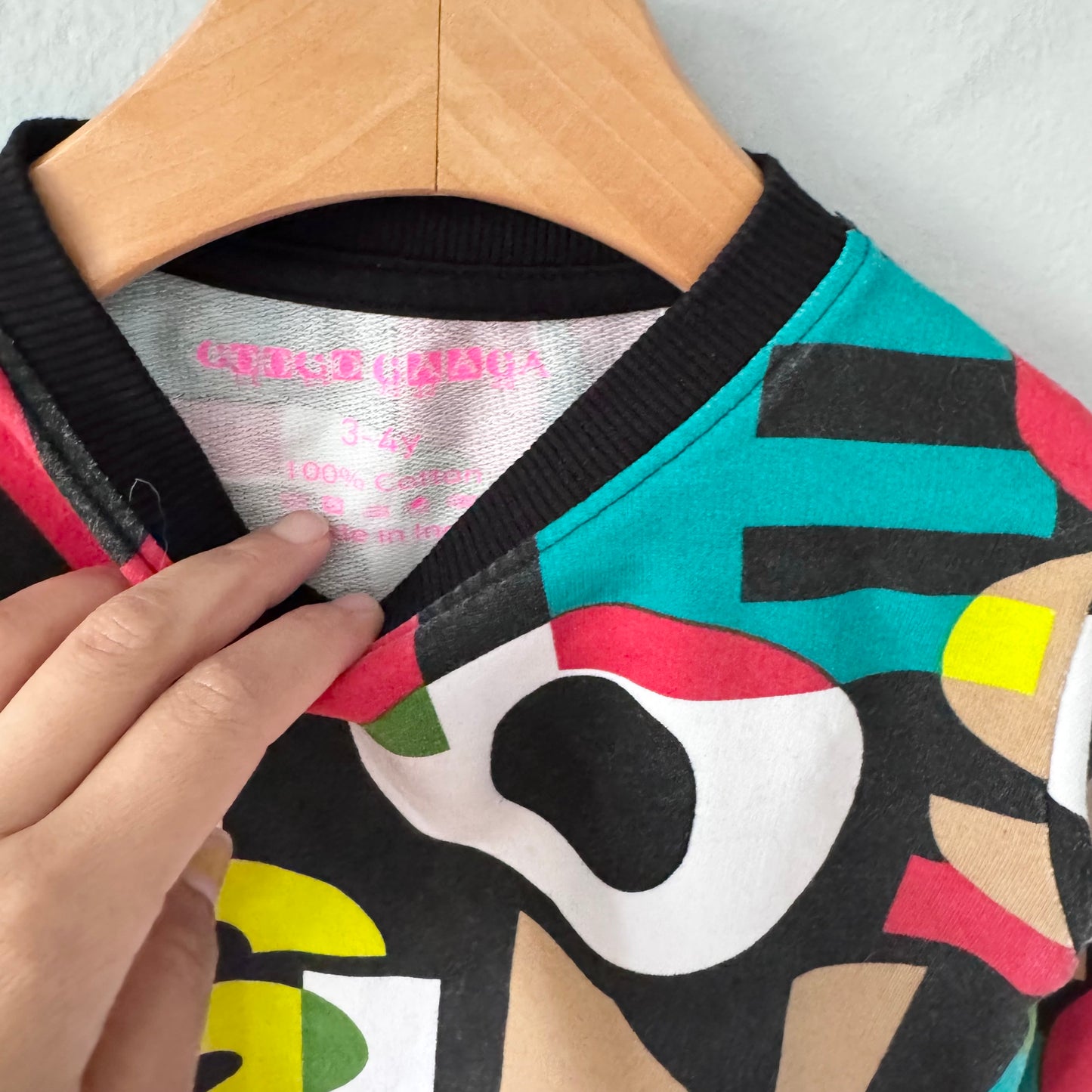 Googo Gaaga / Black sweatshirt / 3-4Y