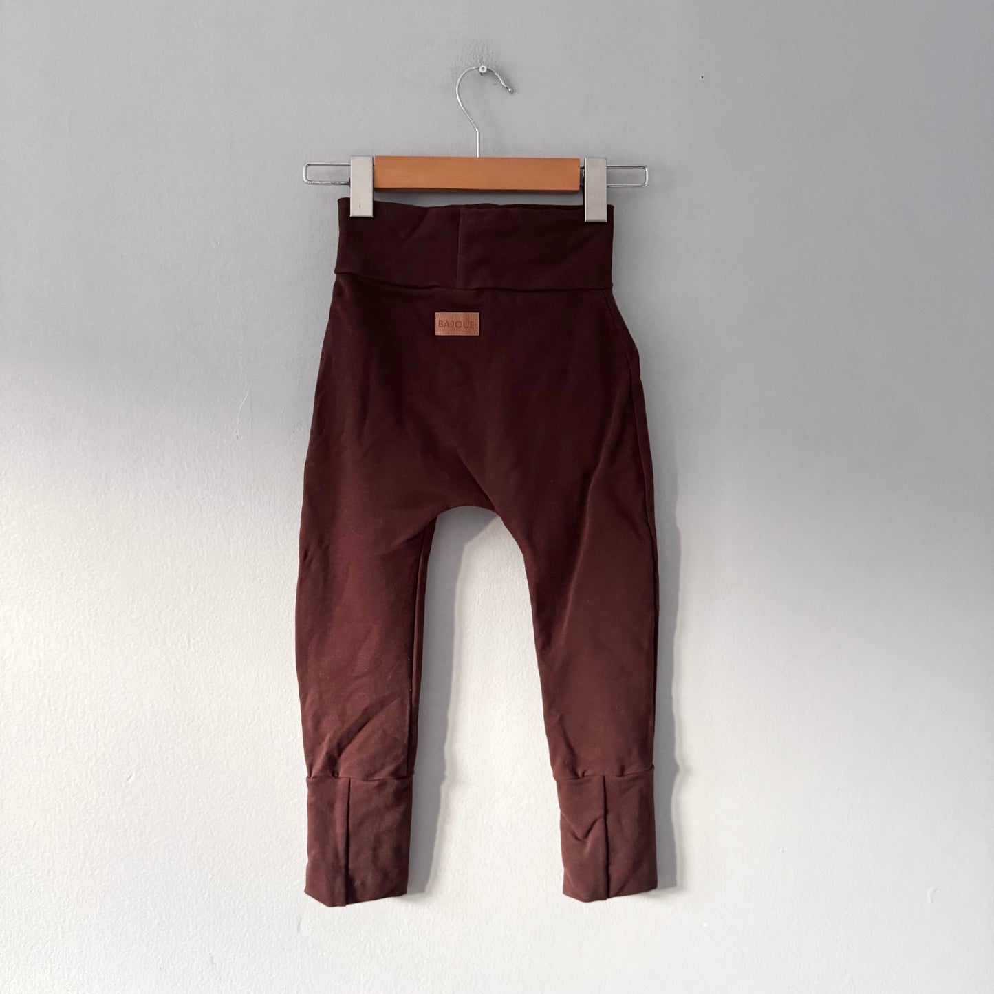 Bajoue / Solid brown pants / 3-5T