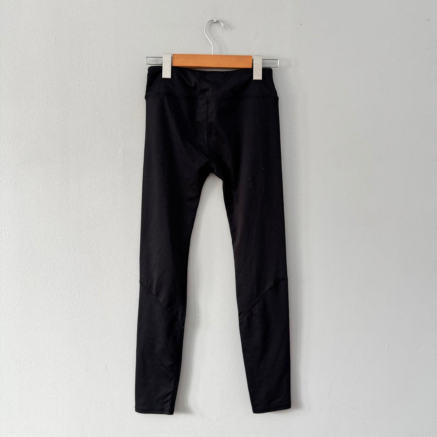 Roots / Legging de sport noir / 9-10 ans