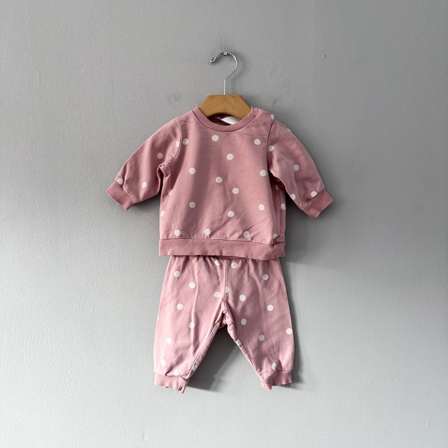 H&M / Pink x dots crew set	/ 4-6M