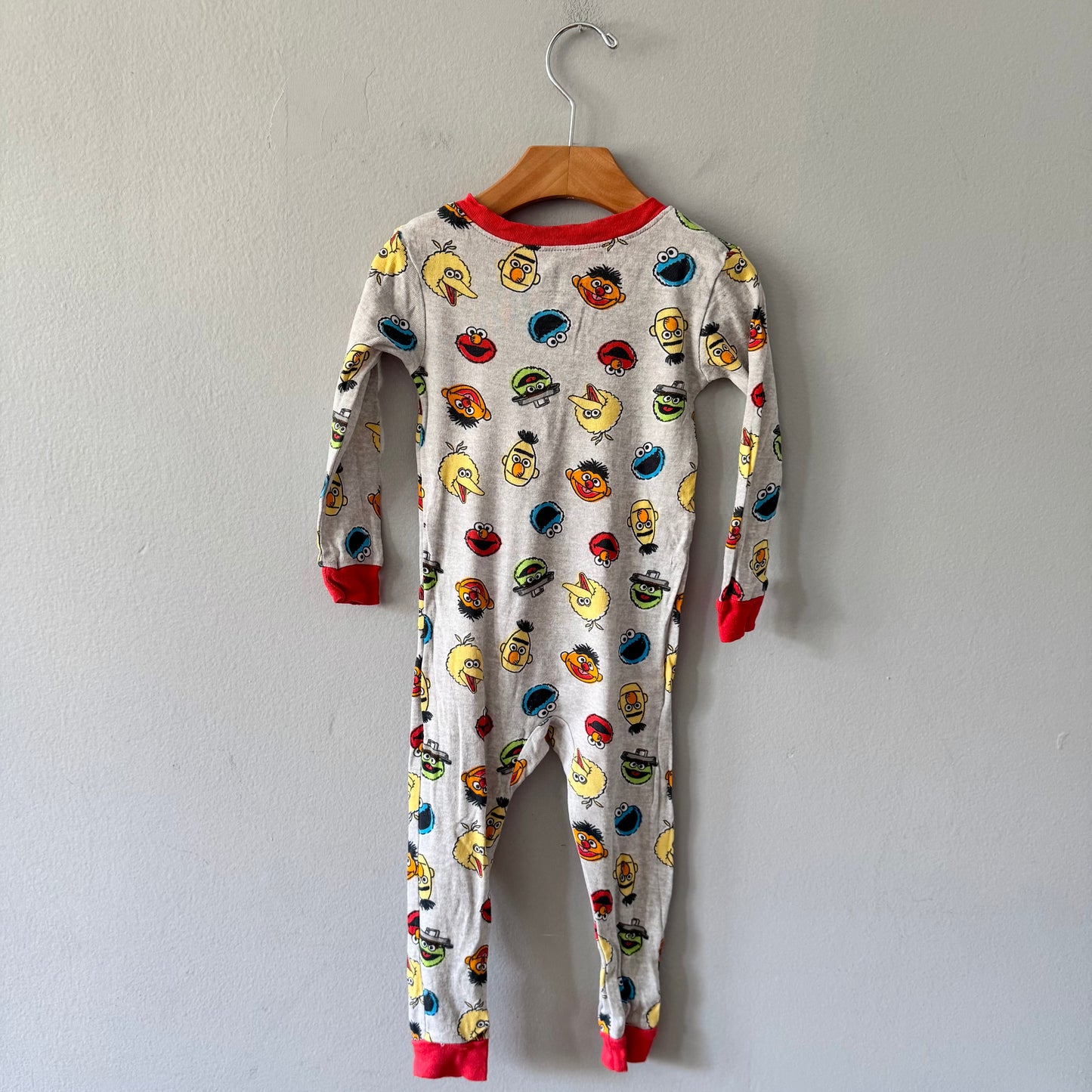 Sesame Street / Grey romper / 3T