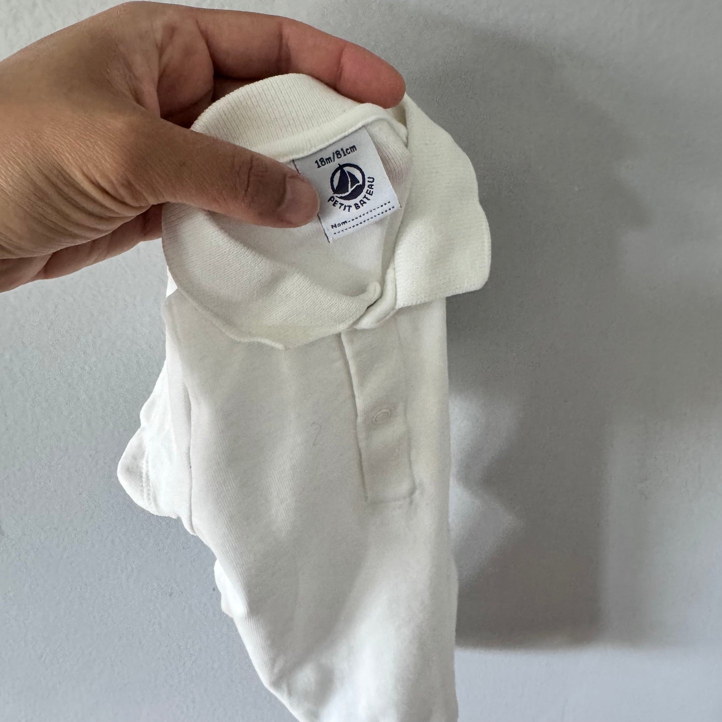 Petit bateau / White polo onesie / 18M