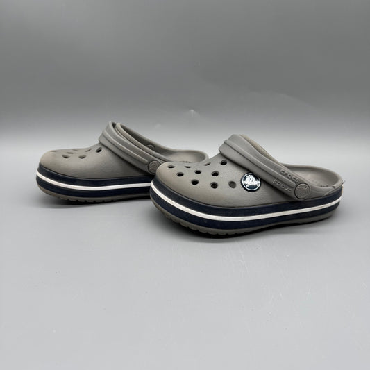 Crocs / Sandals / US8
