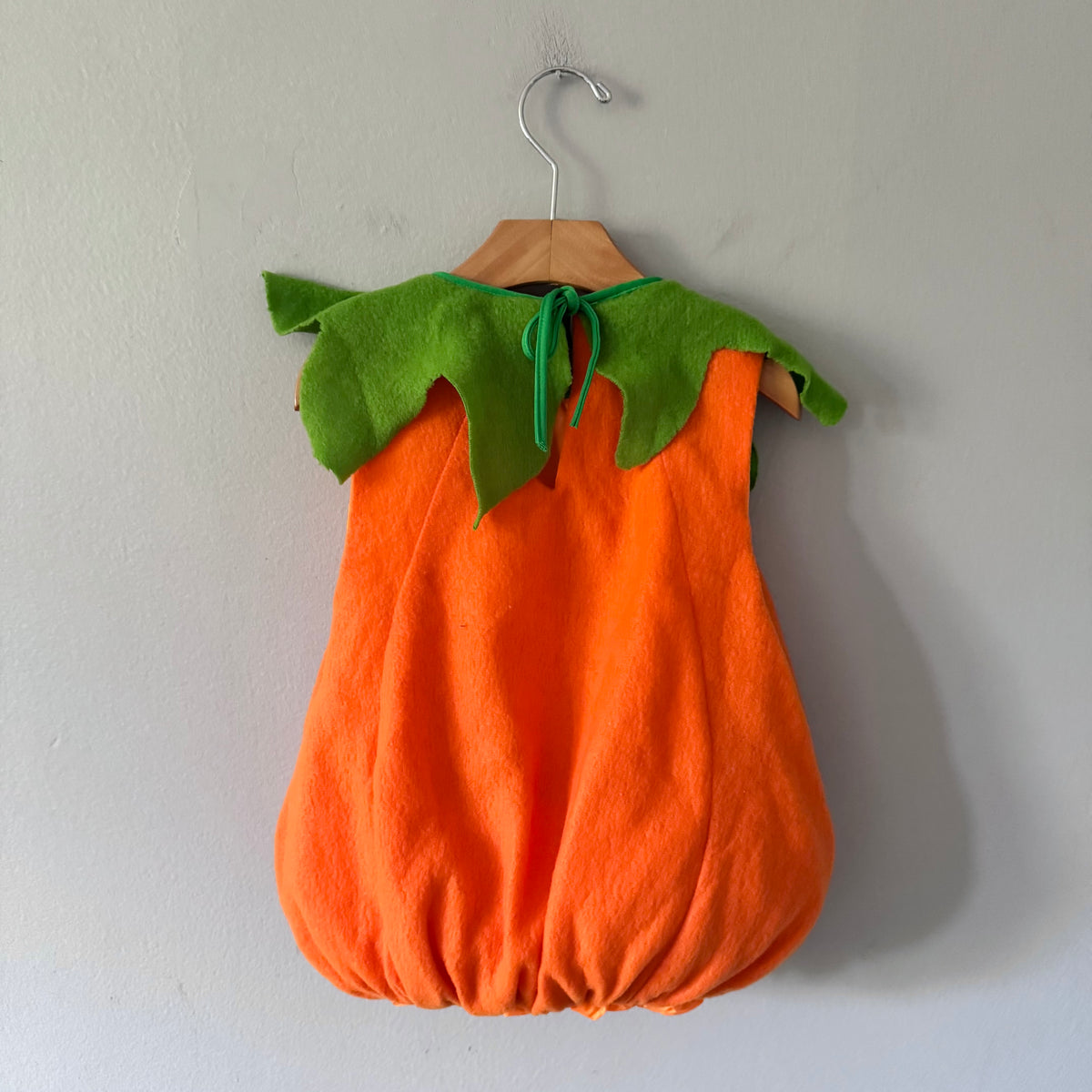 Halloween / Punmpkin costume / 12-24M