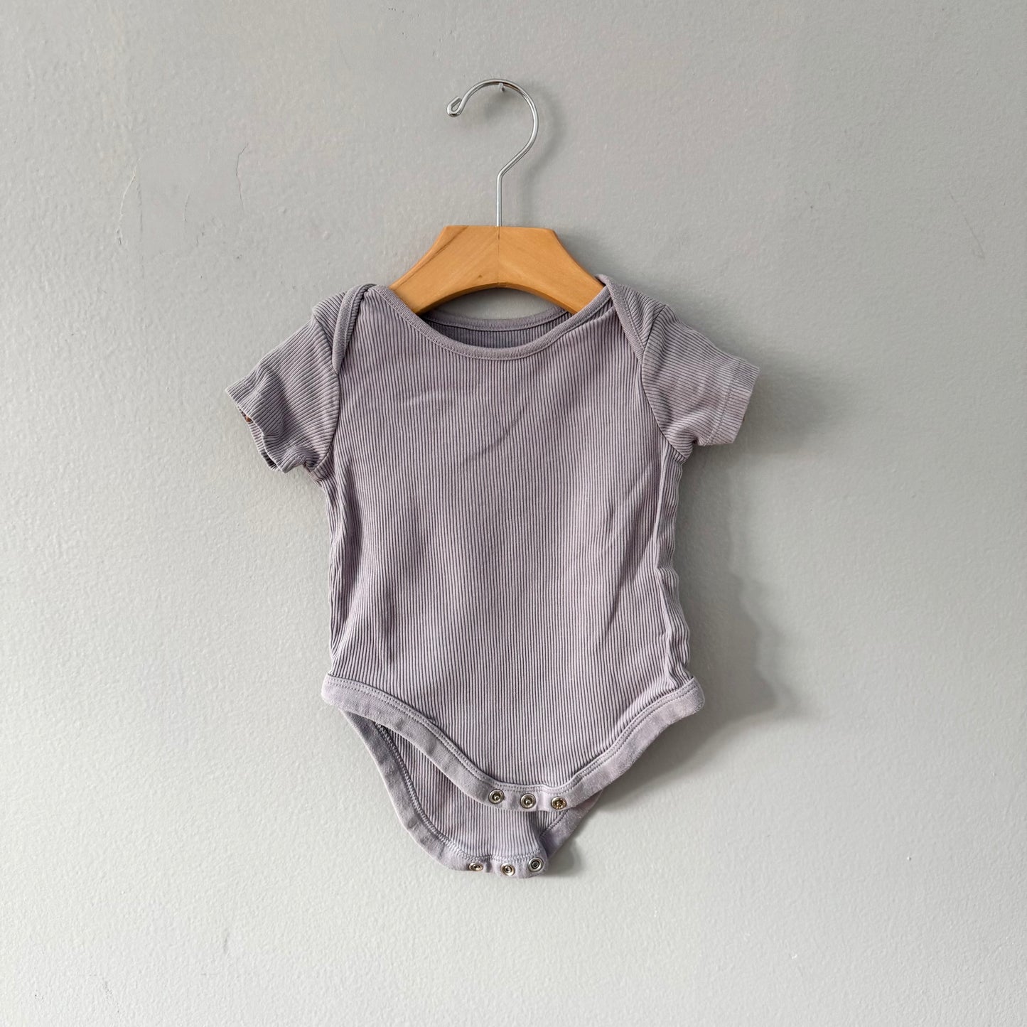 John Lewis / Grenouillère violette / 3-6M