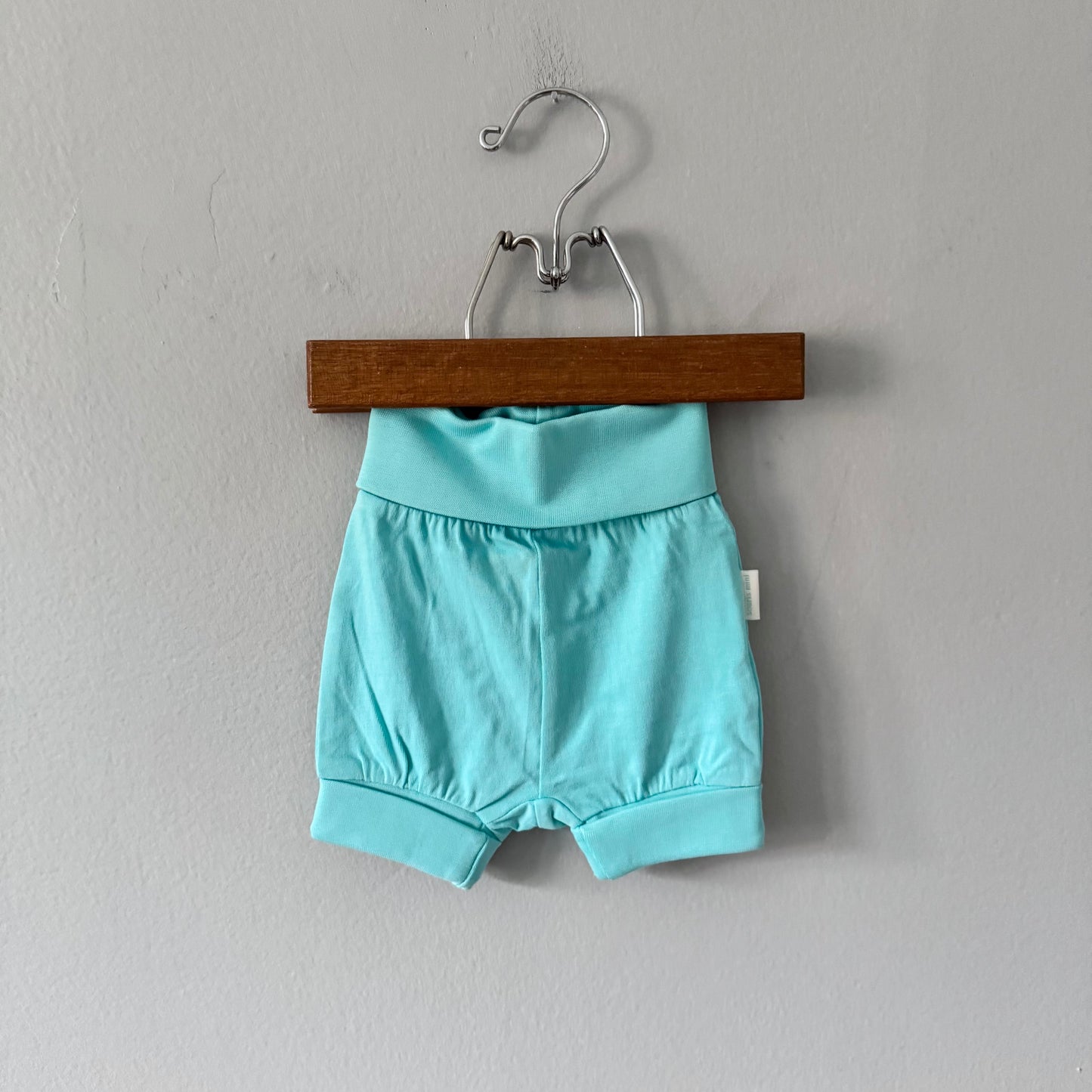 Souris mini / Short bleu clair / 0-6M - Neuf avec étiquette