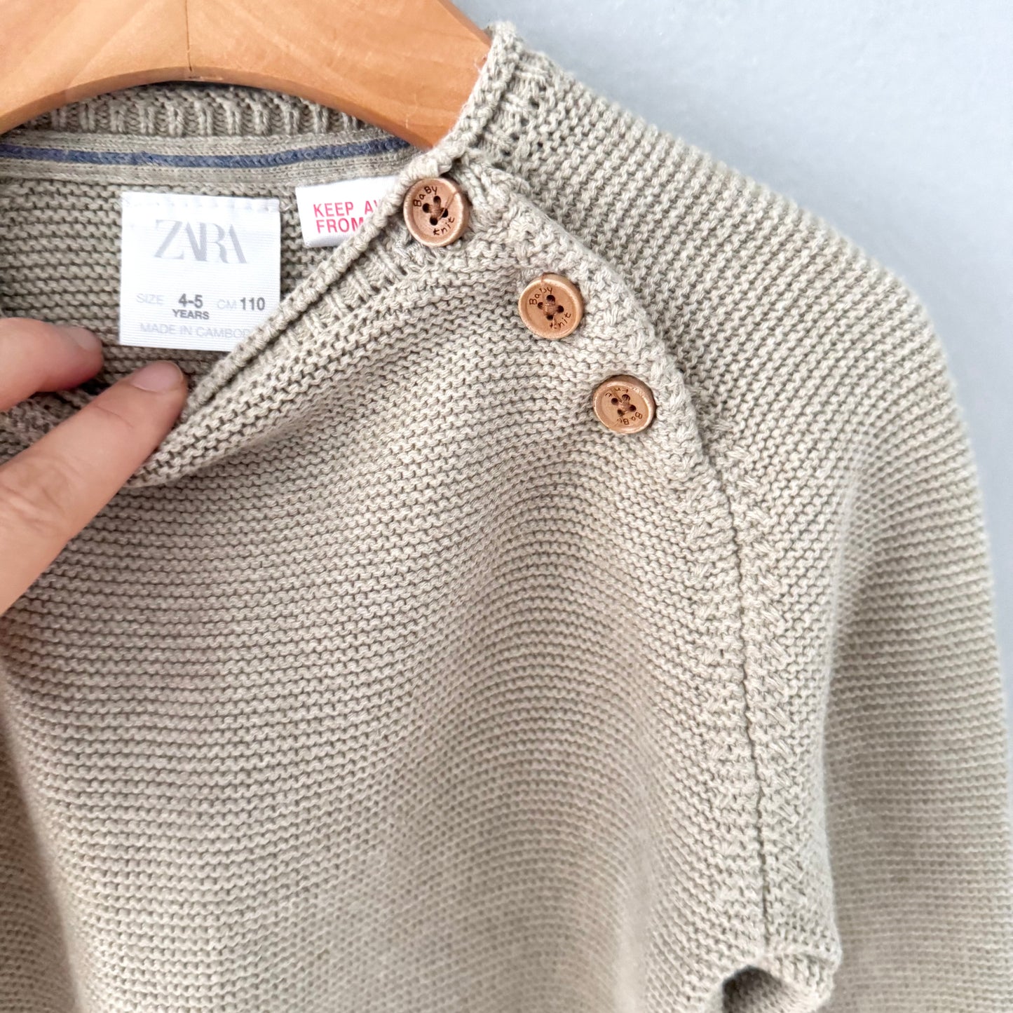 Zara / Light beige cotton knit pullover / 4-5Y
