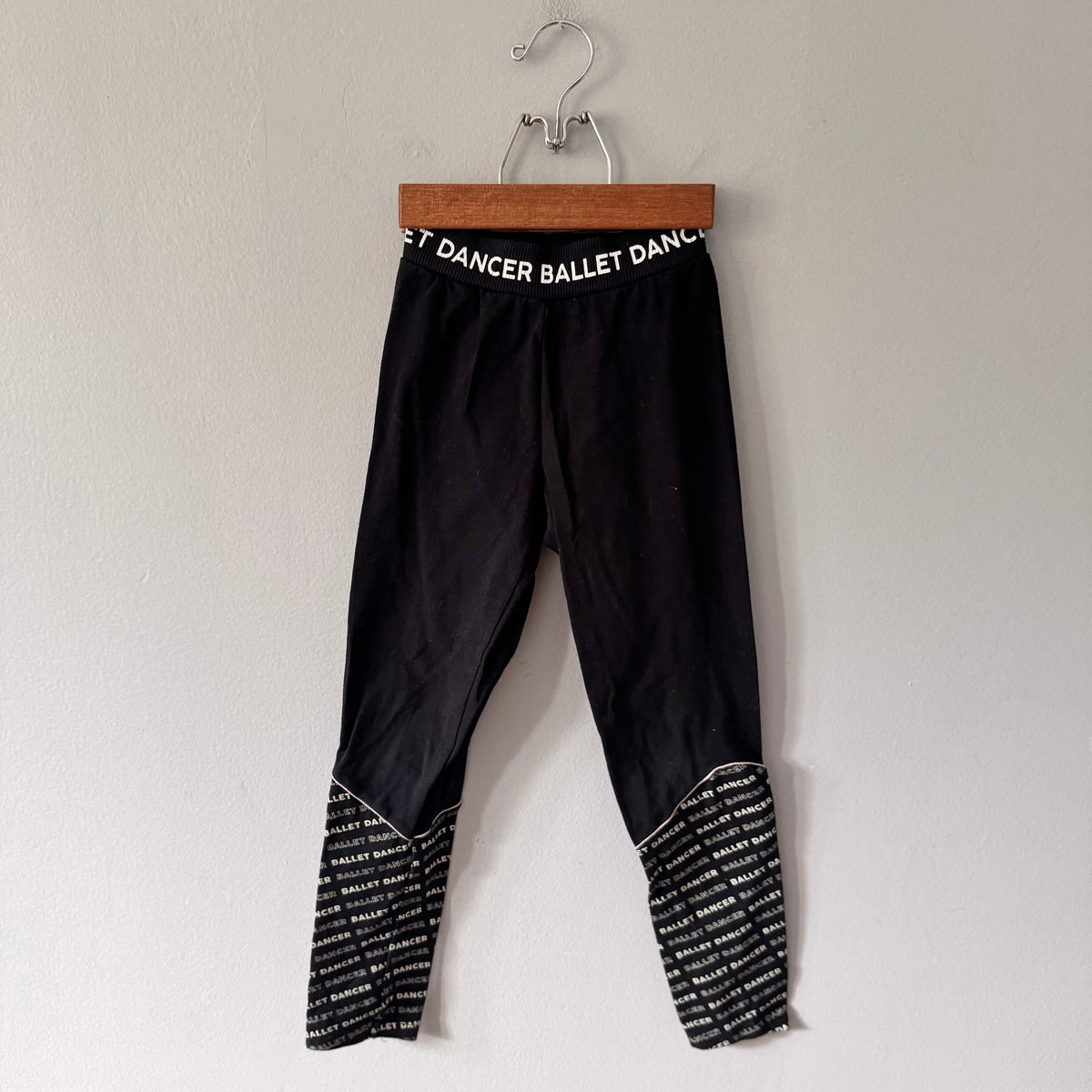 Zara / Black ballet dancer leggings / 8Y