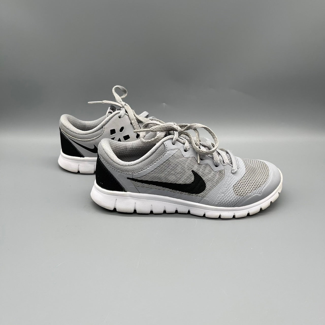 Nike / Flex 2015 Run / Runner / US13