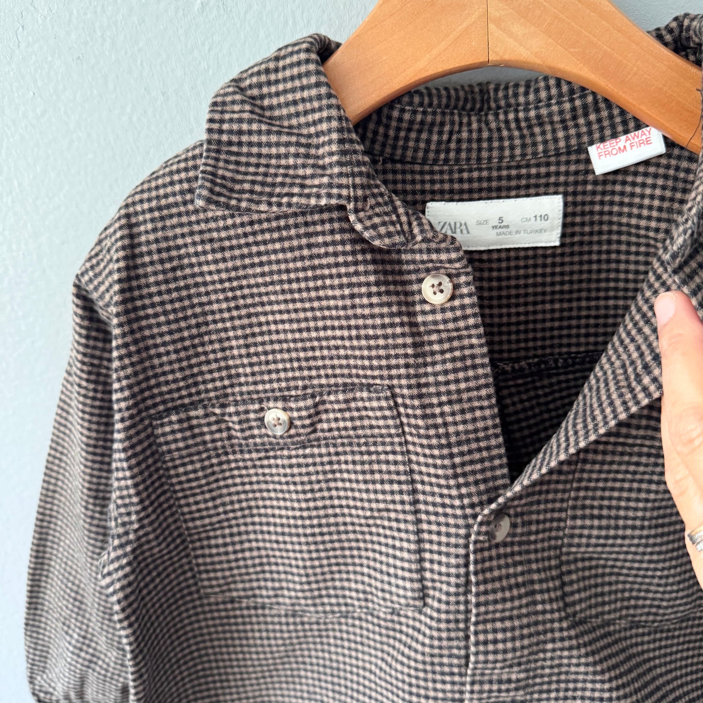 Zara / Black brown plaid shirt / 5Y