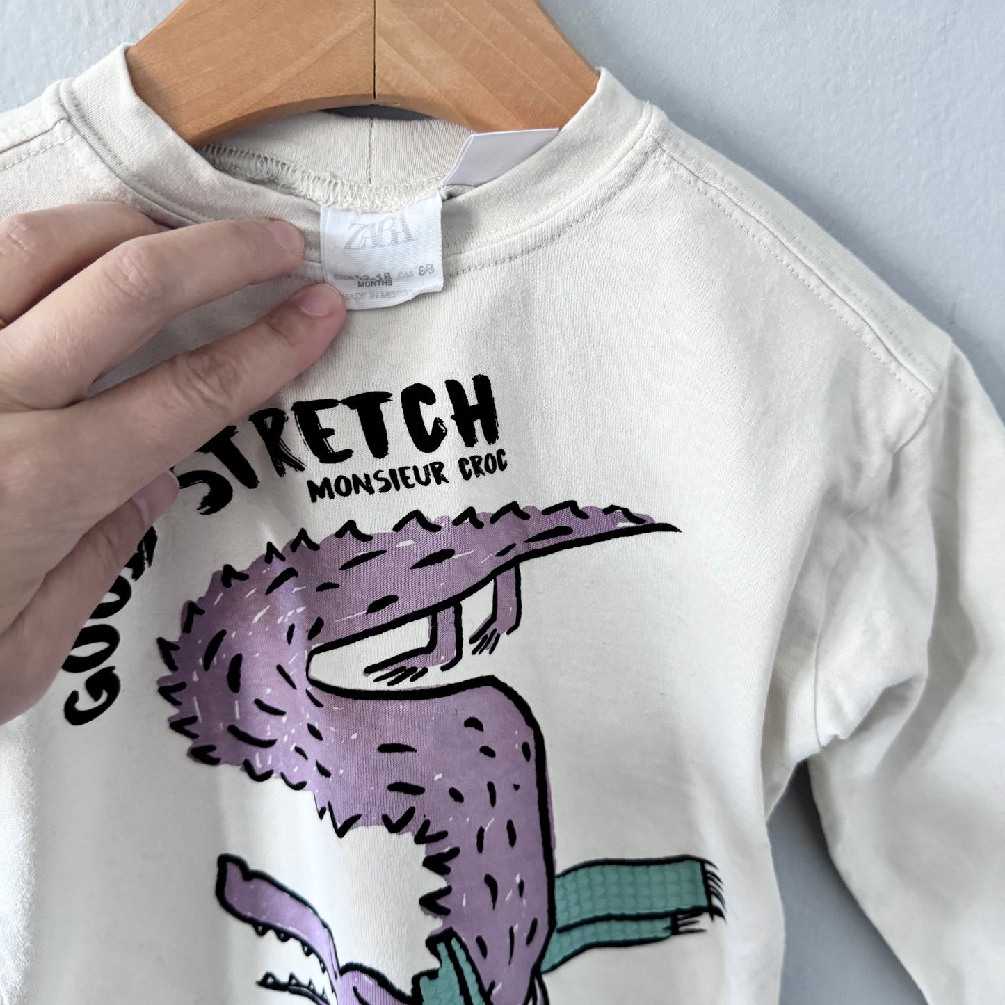 Zara / Haut manches longues blanc bonne élasticité / 12-18M