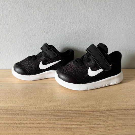 Nike / Sneaker - Free Rn / US5