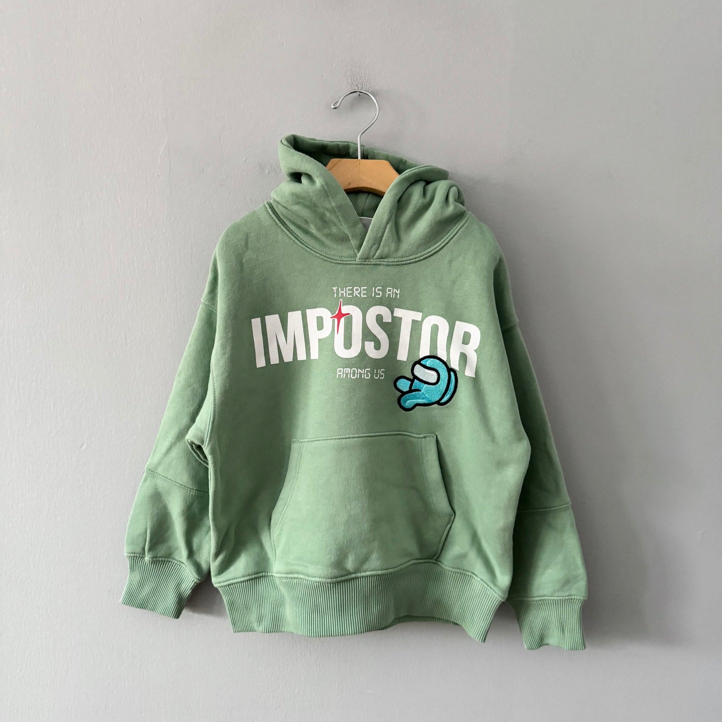 Zara / Sweat à capuche Among Us vert / 6-7 ans