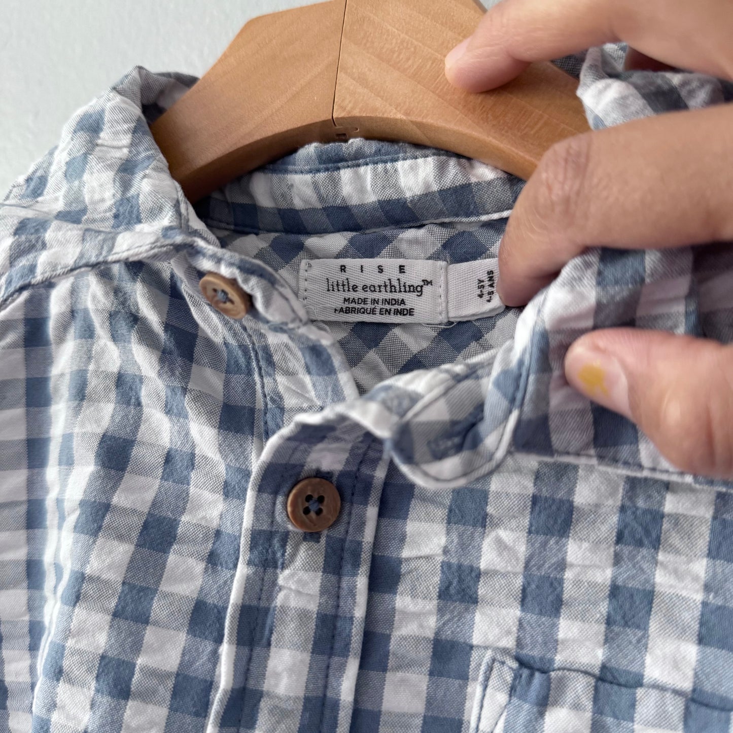 Rise Little Earthlings / Blue gingham shirt / 4-5Y